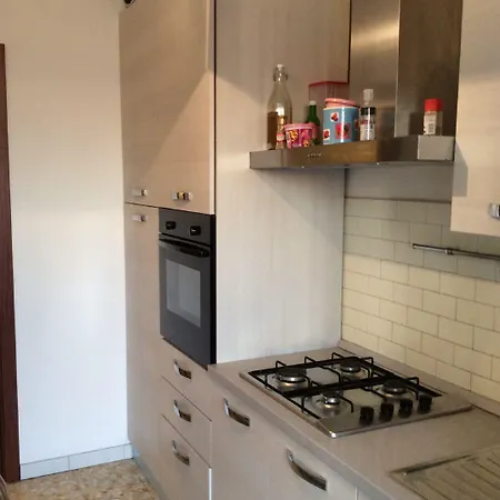 לינה וארוחת בוקר Paradiso מסטרה