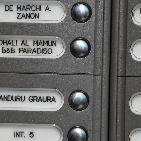 לינה וארוחת בוקר Paradiso מסטרה