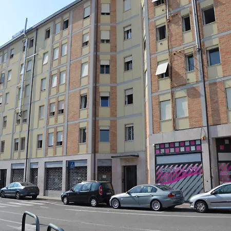 ベッド・アンド・ブレックファスト Paradiso